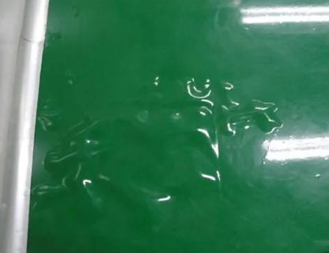 四川耐磨地坪漆：如果环氧地坪漆出现气泡、针孔等这些情况该怎么办？